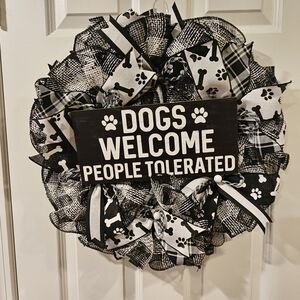 Dogs Welcome Black & White Pet Wreath Sign